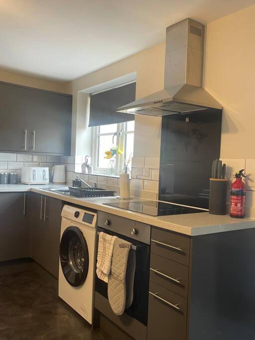 Fern House - By Shortstays4U 2 Bed House With Free Parking In The Town Centre キングズ・リン エクステリア 写真